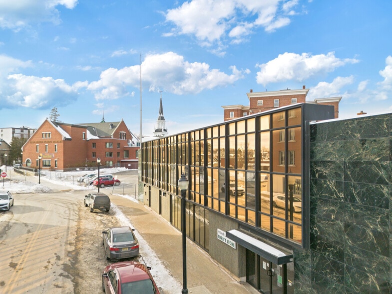 180 Main St, Waterville, ME for lease - Building Photo - Image 2 of 8