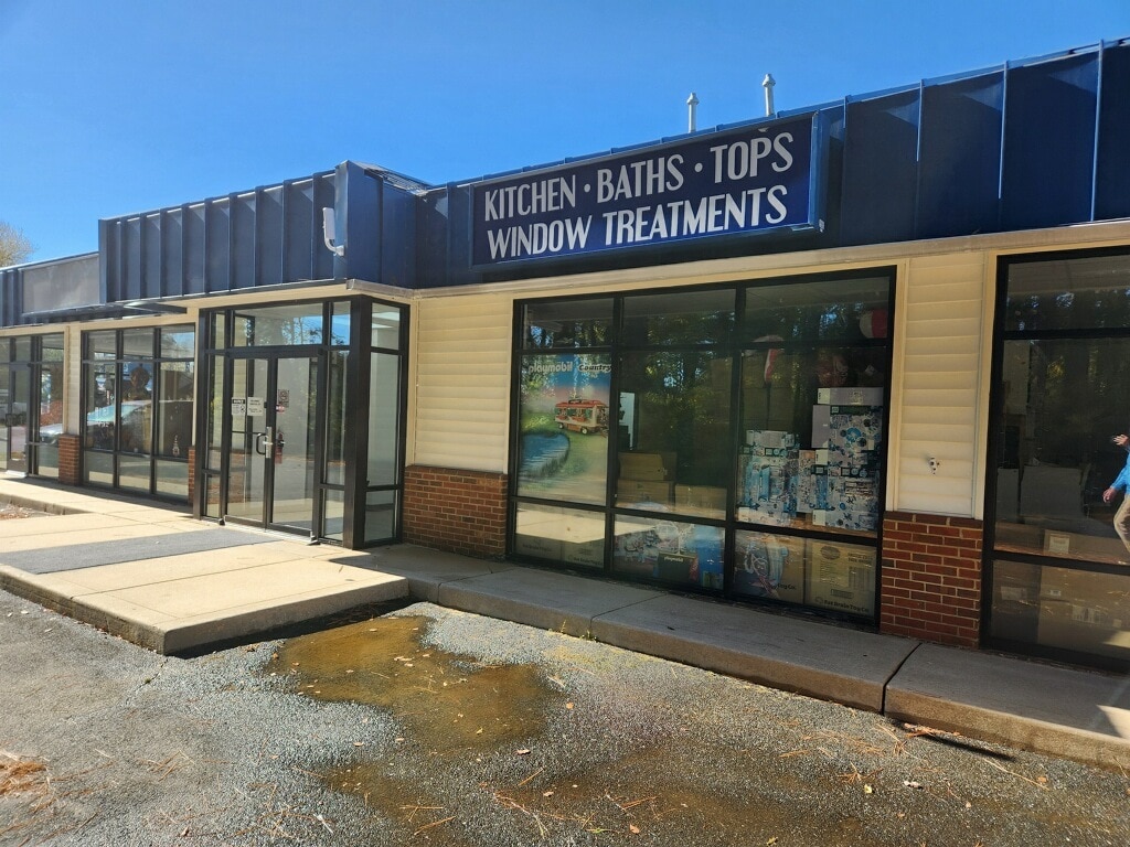 30305 Vines Creek Rd, Dagsboro, DE for lease Primary Photo- Image 1 of 8