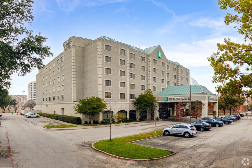 Texas Embassy Suites portefeuille de 3 propriétés à vendre sur LoopNet.ca - Photo principale - Image 2 de 3