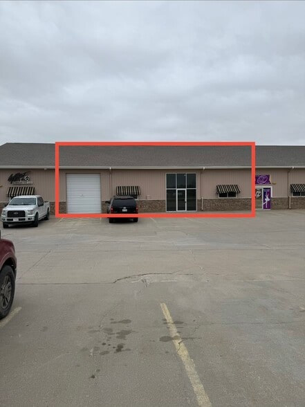 13633 S 217th St, Gretna, NE for lease - Building Photo - Image 3 of 14