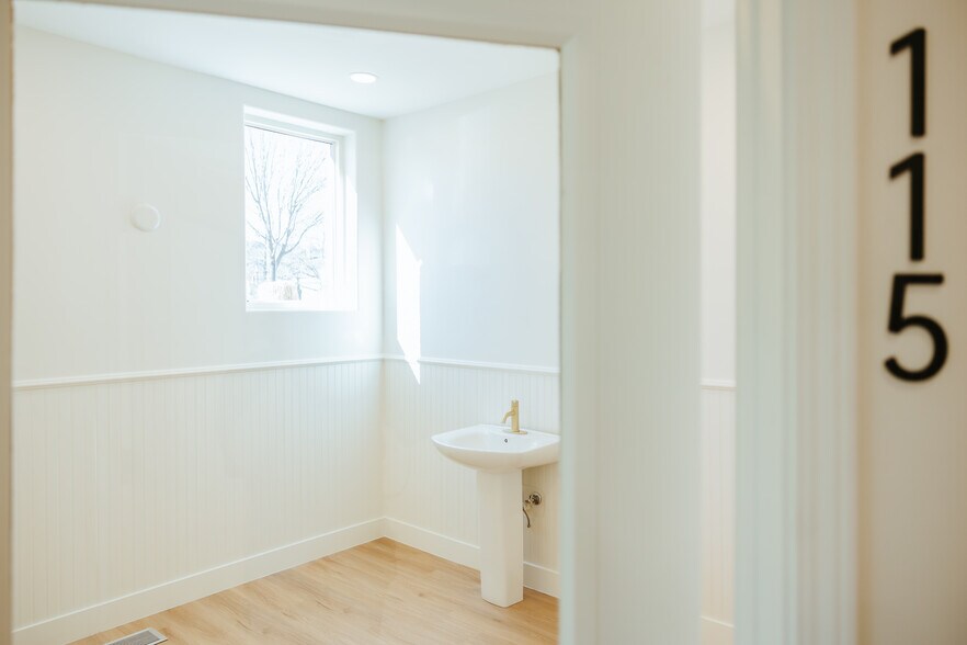 363 S 500 E, Salt Lake City, UT à louer - Photo du bâtiment - Image 2 de 10