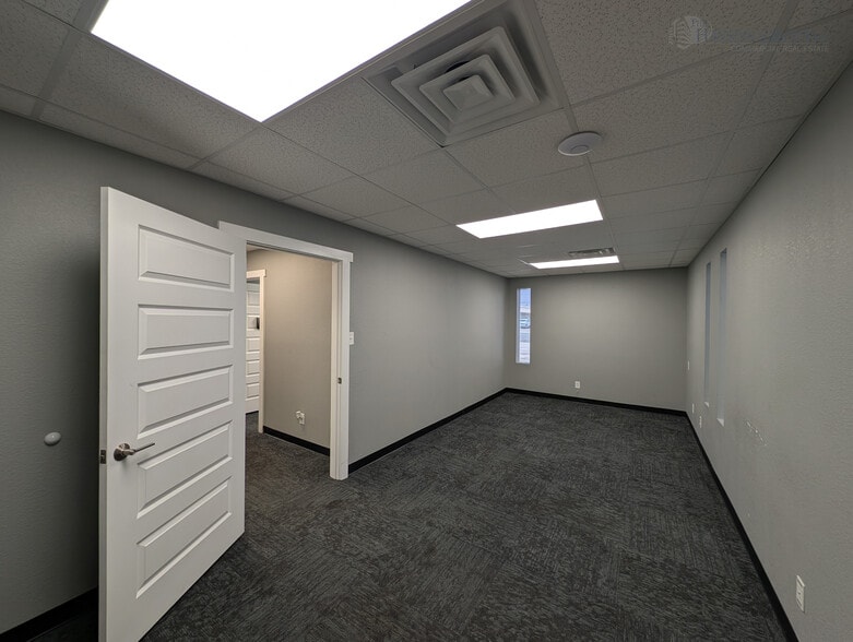 3339 Kermit Hwy, Odessa, TX for lease - Building Photo - Image 3 of 10