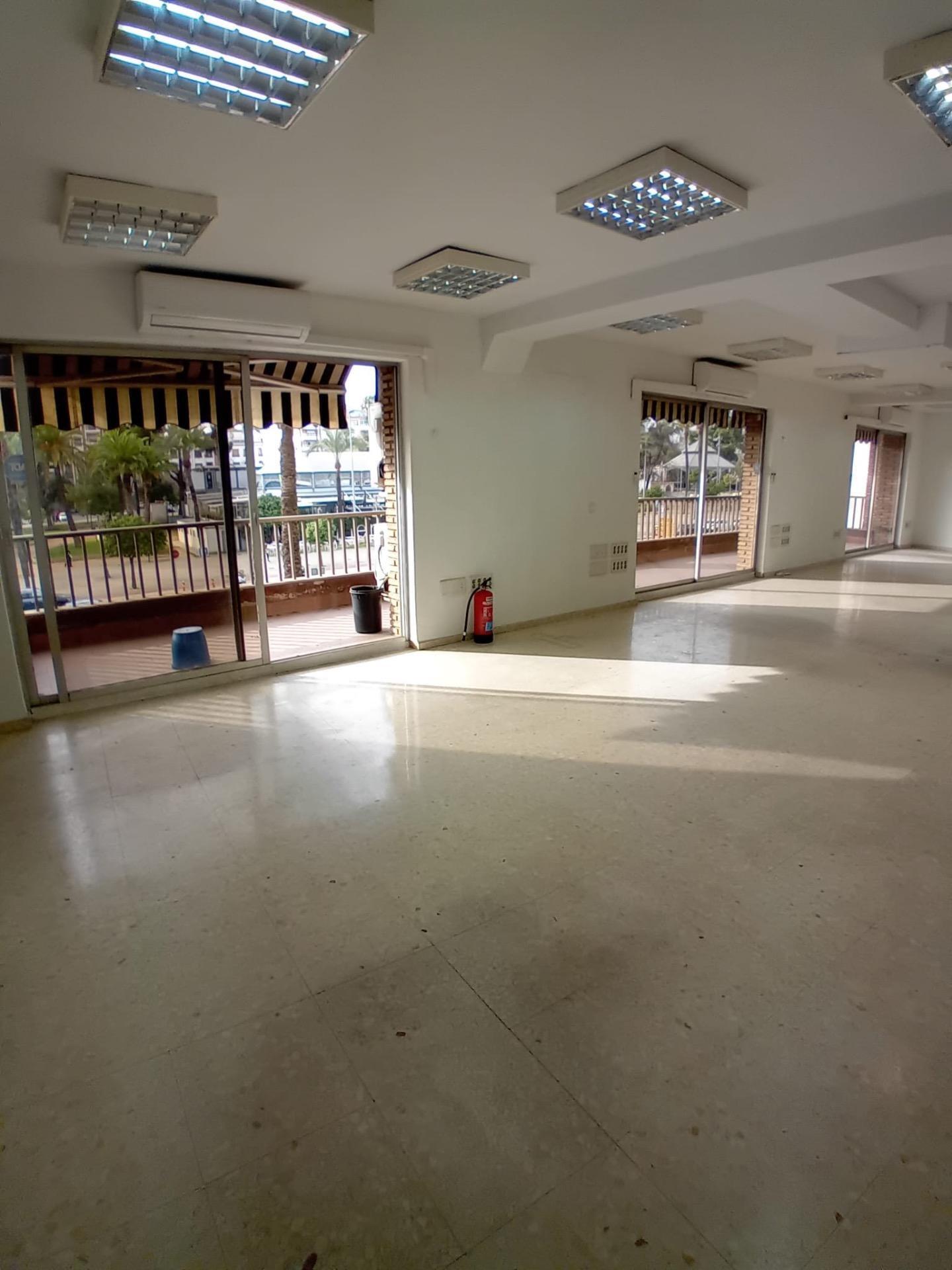 Bureau dans Córdoba, Córdoba à louer Photo du bâtiment- Image 1 de 19