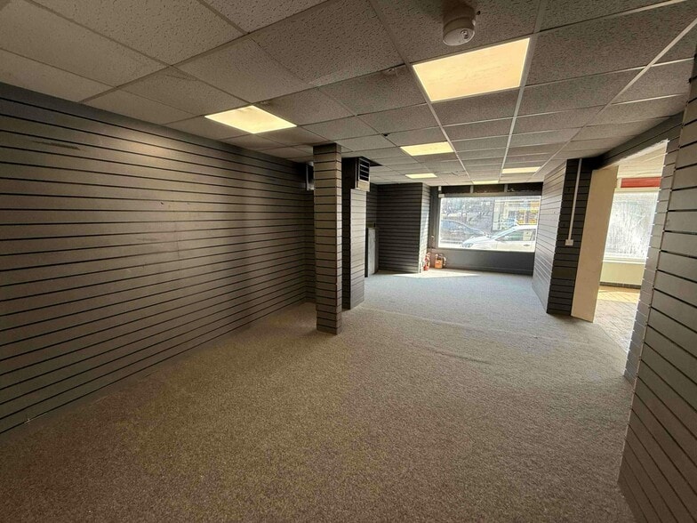 63-67 Haywood St, Leek à vendre - Photo intérieure - Image 3 de 6