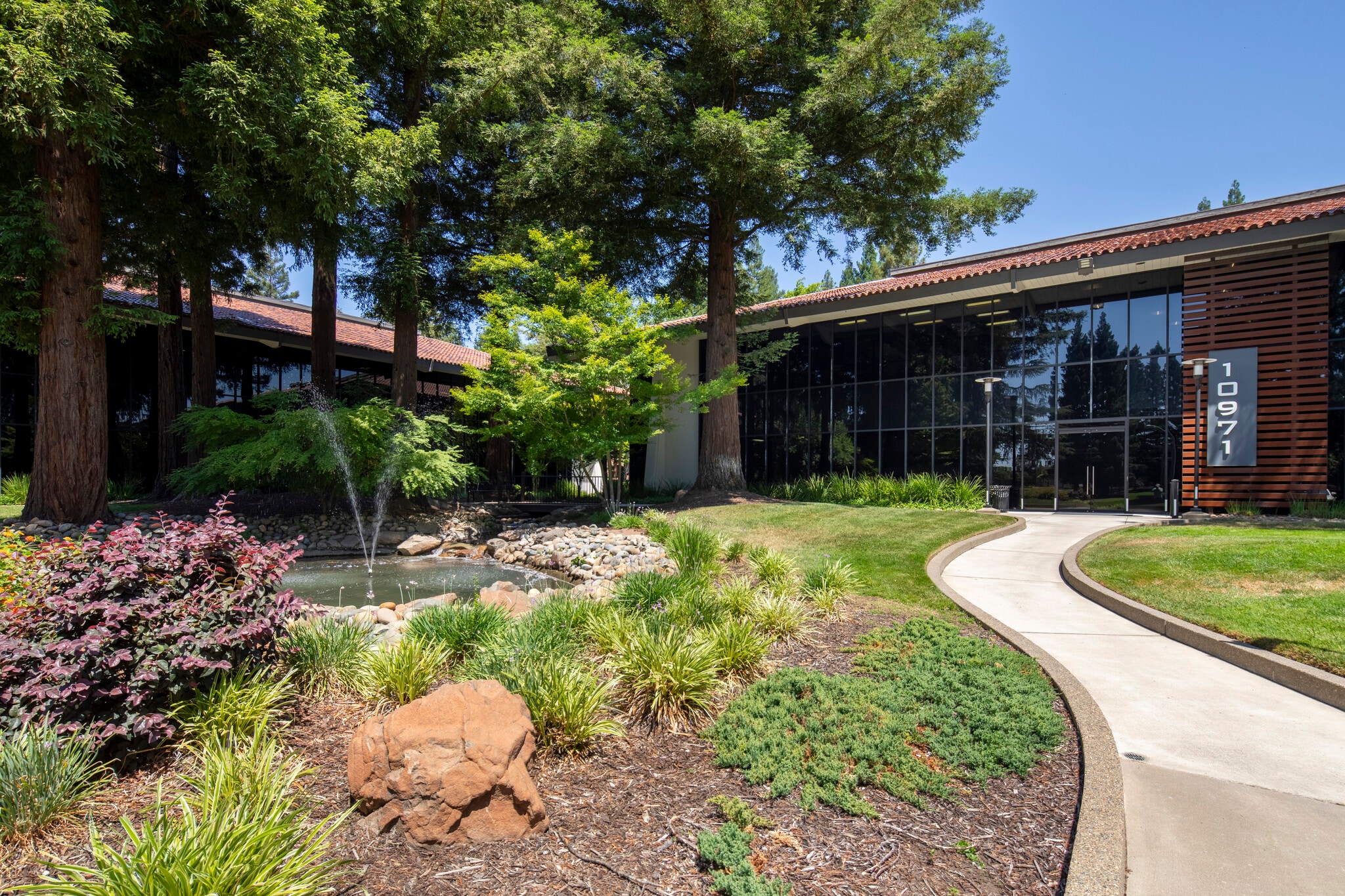 10971 Sun Center Dr, Rancho Cordova, CA for lease Building Photo- Image 1 of 9