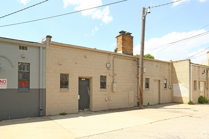 3521-3523 Fort St, Lincoln Park, MI à louer - Photo du bâtiment - Image 3 de 3