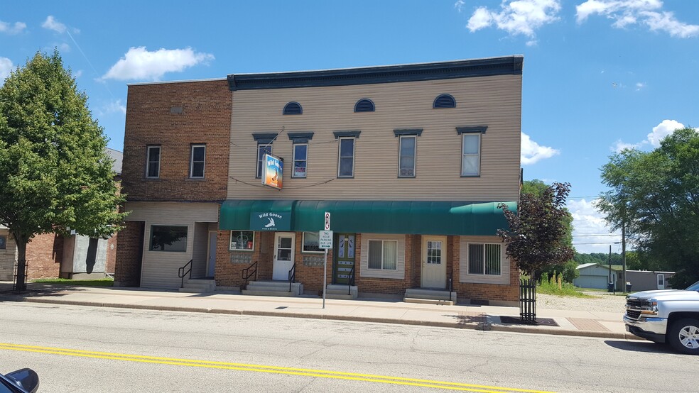 212-216 S Main St, Neshkoro, WI for sale - Building Photo - Image 1 of 1