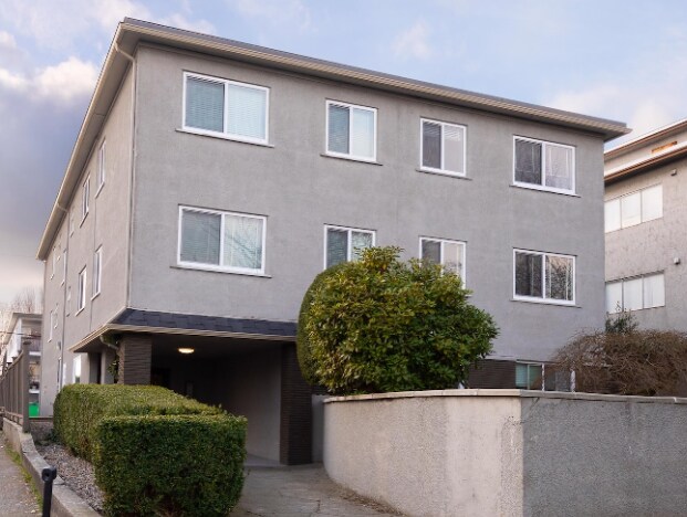 8679 Montcalm St, Vancouver, BC à vendre Photo principale- Image 1 de 1