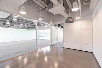 4509 Creedmoor Rd, Raleigh, NC for lease Interior Photo- Image 1 of 25