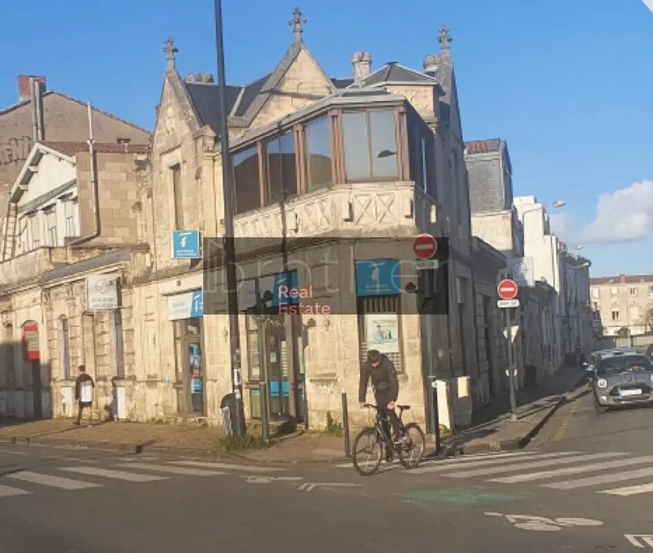 Office in Bordeaux for lease Building Photo- Image 1 of 9