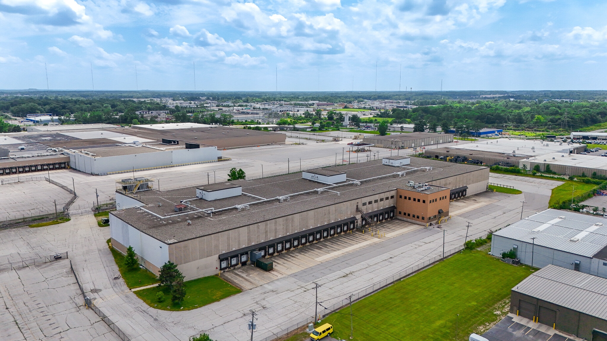 4815 Executive Blvd, Fort Wayne, IN for lease Interior Photo- Image 1 of 2