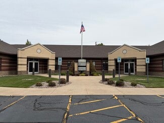 Plus de détails pour 2555-2565 E Calumet St, Appleton, WI - Bureau à vendre