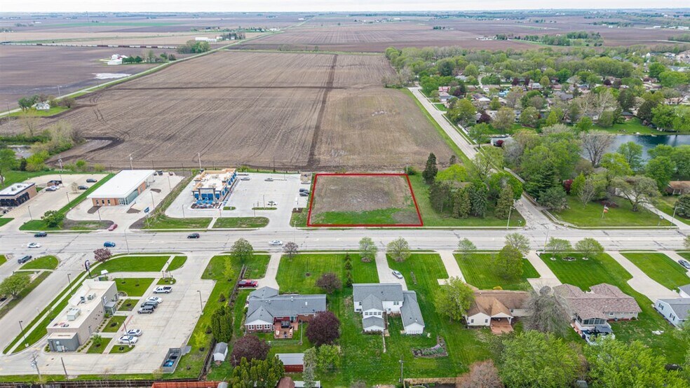 626 W Champaign Ave, Rantoul, IL à vendre - Photo principale - Image 1 de 10
