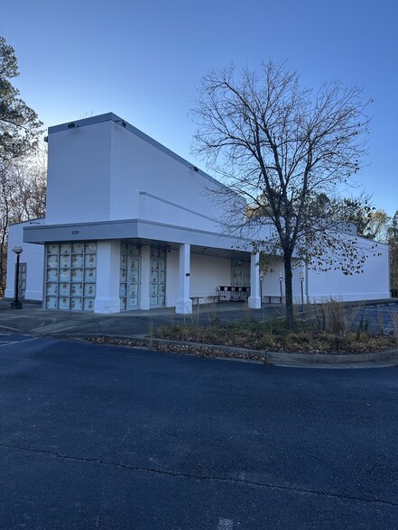 2375 Mansell Rd, Alpharetta, GA for lease - Building Photo - Image 2 of 3