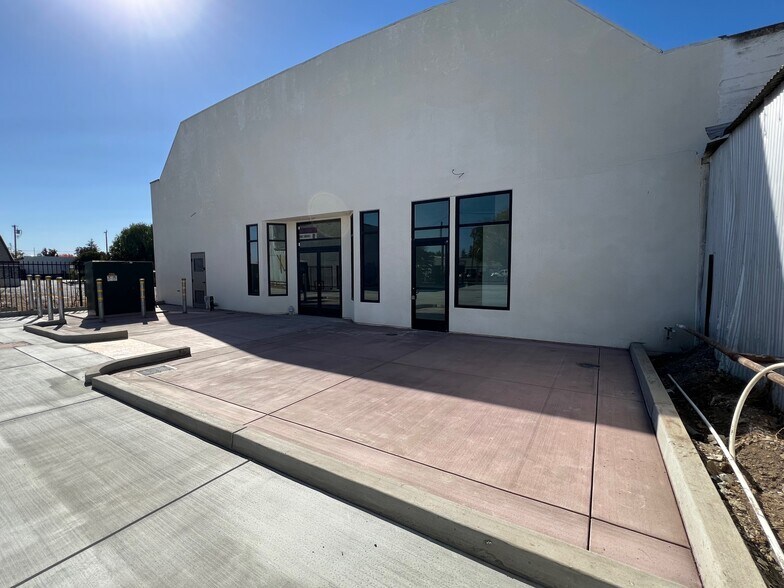 7320-7340 Monterey St, Gilroy, CA à louer - Photo du bâtiment - Image 2 de 10