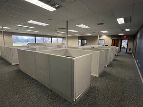 375 N French Rd, Amherst, NY for lease Building Photo- Image 1 of 3