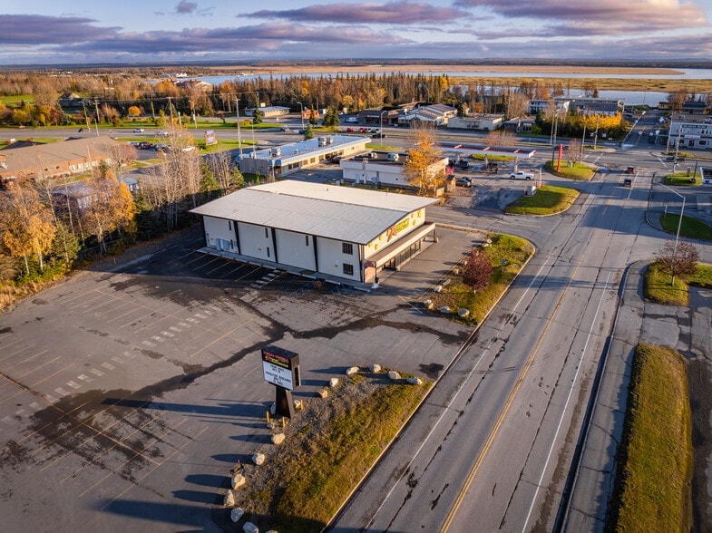 255 S Willow St, Kenai, AK à vendre - Photo du bâtiment - Image 3 de 16