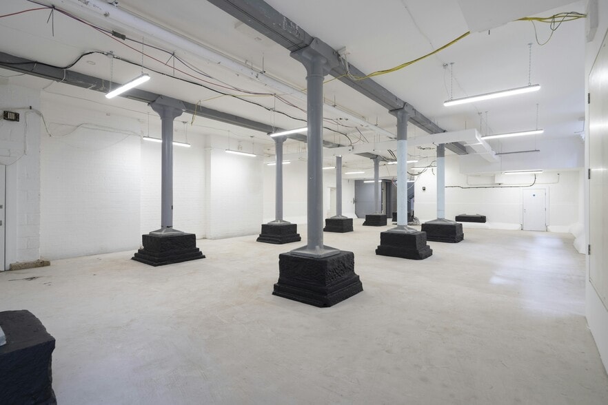 10 Northburgh St, London for lease - Building Photo - Image 3 of 13