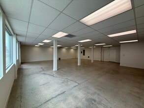 3911 W Jefferson Blvd, Los Angeles, CA for lease Interior Photo- Image 2 of 5
