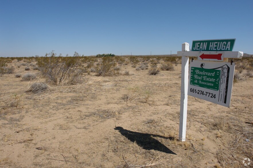 E Avenue G, Lancaster, CA à vendre - Photo du bâtiment - Image 2 de 4