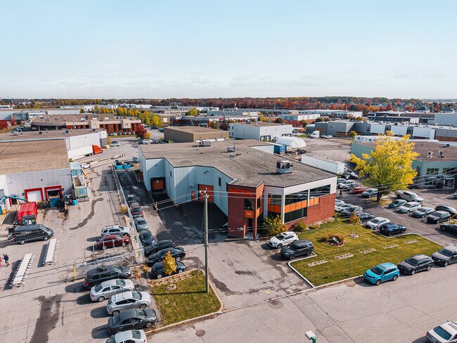 Plus de détails pour 1051 Rue du Viger, Terrebonne, QC - Industriel à vendre
