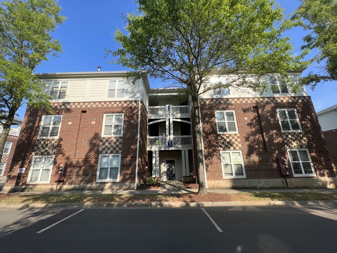 709 Northeast Dr, Davidson, NC for sale Building Photo- Image 1 of 1