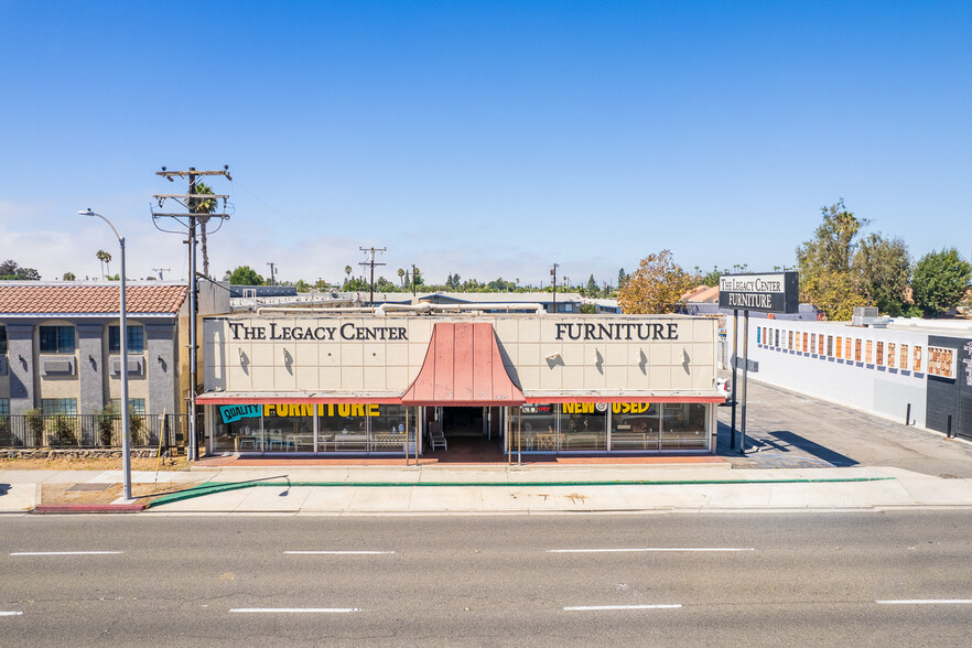 2215 Harbor Blvd, Costa Mesa, CA for sale - Building Photo - Image 2 of 5