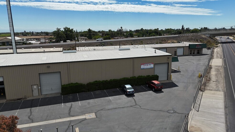 3924 Starlite Dr, Ceres, CA for lease - Building Photo - Image 2 of 6