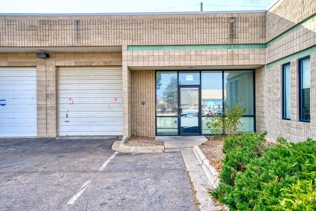 Plus de détails pour 555 Burbank St, Broomfield, CO - Local d'activités à louer