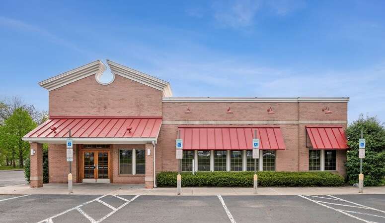 1369 Bristol Pike, Bensalem, PA for lease - Building Photo - Image 1 of 8