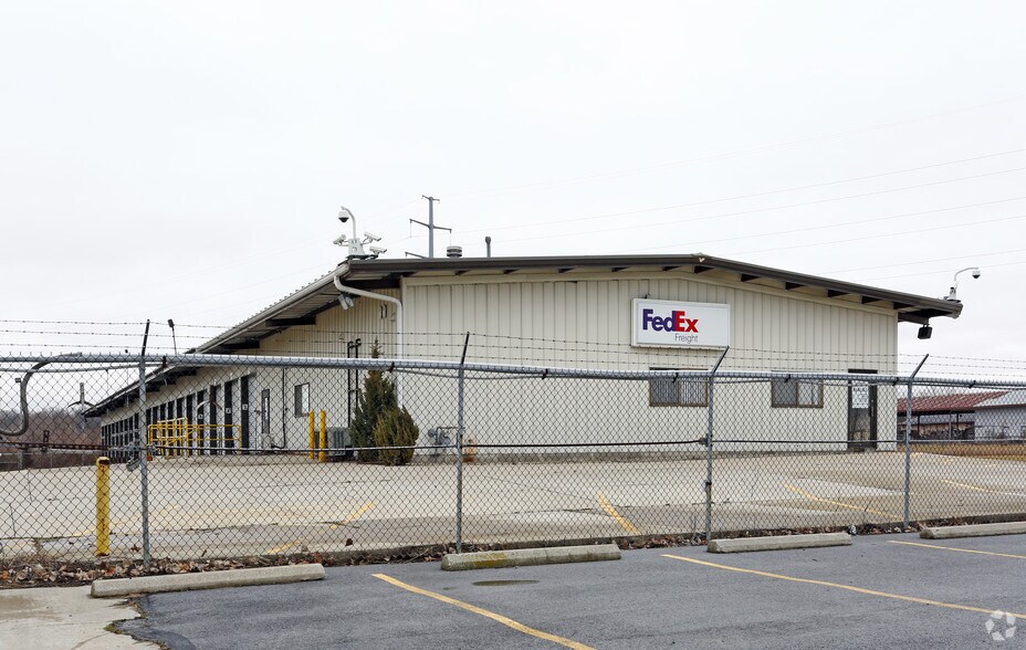 2335 Saint Johns Rd, Lima, OH for sale - Building Photo - Image 2 of 4