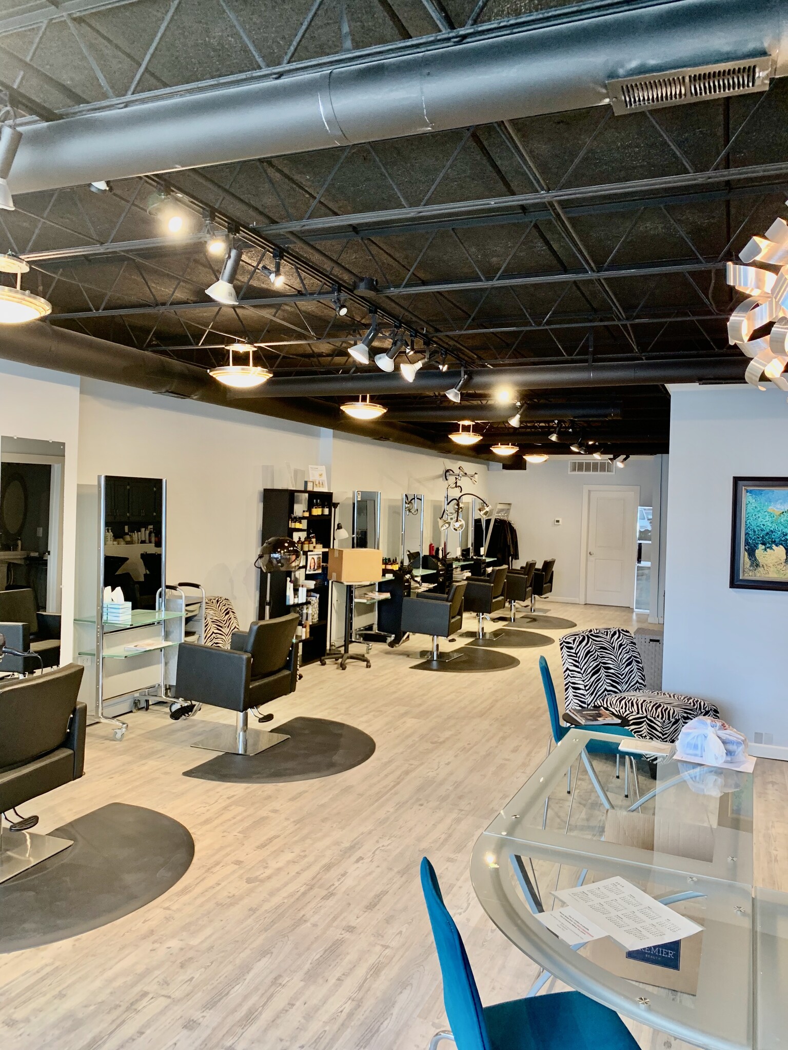 8303 Washington St, Chagrin Falls, OH for lease Primary Photo- Image 1 of 8