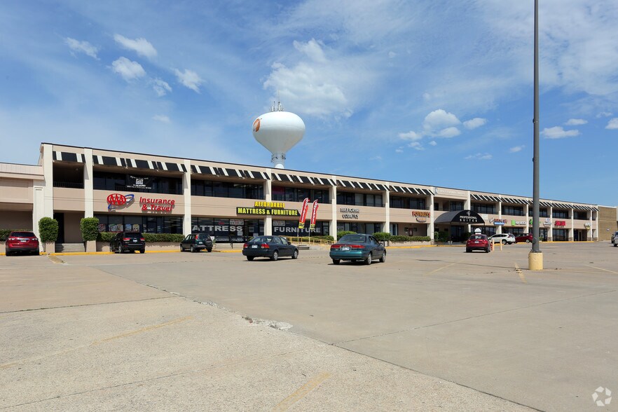 3700-3790 S Elm Pl, Broken Arrow, OK for sale - Primary Photo - Image 1 of 1