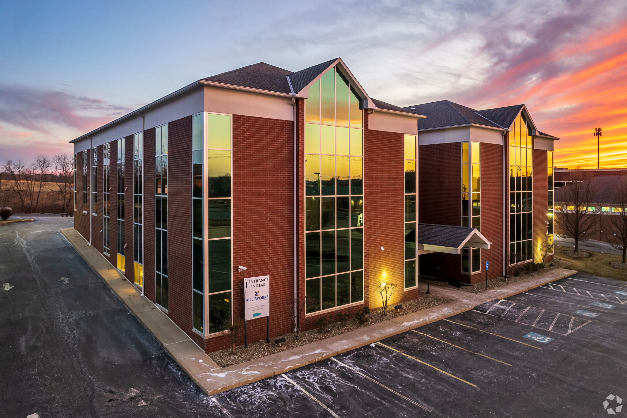 4650 Hills & Dales Rd NW, Canton, OH for sale Building Photo- Image 1 of 1