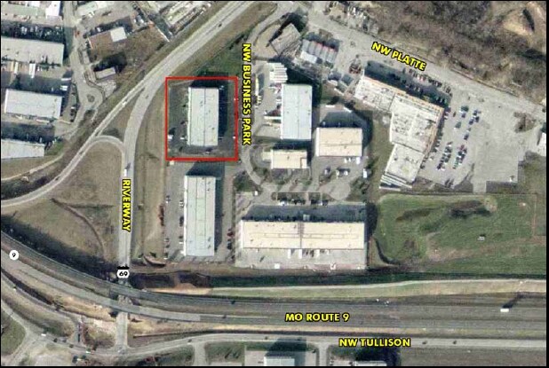 200-230 NW Business Park Ln, Riverside, MO à louer - Aérien - Image 2 de 9