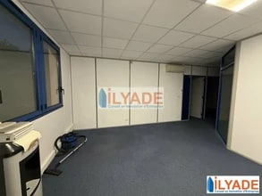 1 Montée De Saint Menet, Marseille for lease Interior Photo- Image 1 of 7