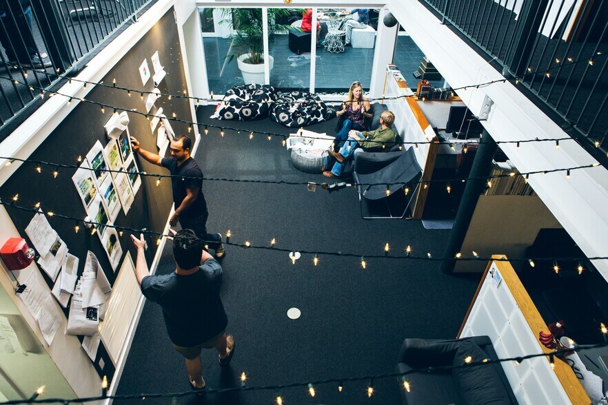 318-324 Camp St, New Orleans, LA for lease - Interior Photo - Image 2 of 9