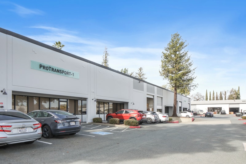 2475-2495 Estand Way, Pleasant Hill, CA for lease Primary Photo- Image 1 of 4