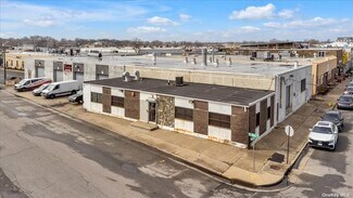 Plus de détails pour 55 Saint Mary's Pl, Freeport, NY - Industriel à louer