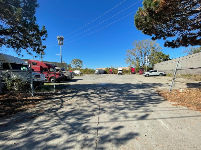 34141 Kelly Rd, Fraser, MI for sale - Building Photo - Image 2 of 5