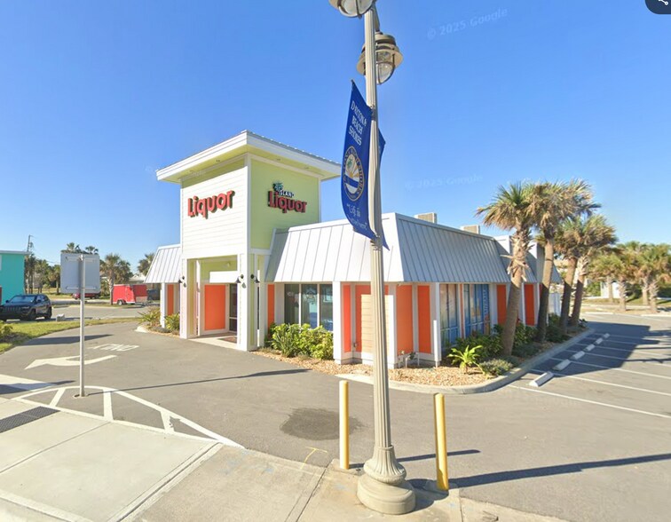 2400 S Atlantic Ave, Daytona Beach Shores, FL for lease - Building Photo - Image 1 of 9