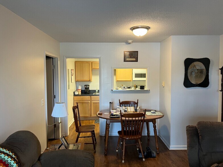 806 N Cumberland St, Lebanon, TN à vendre - Photo du bâtiment - Image 3 de 8