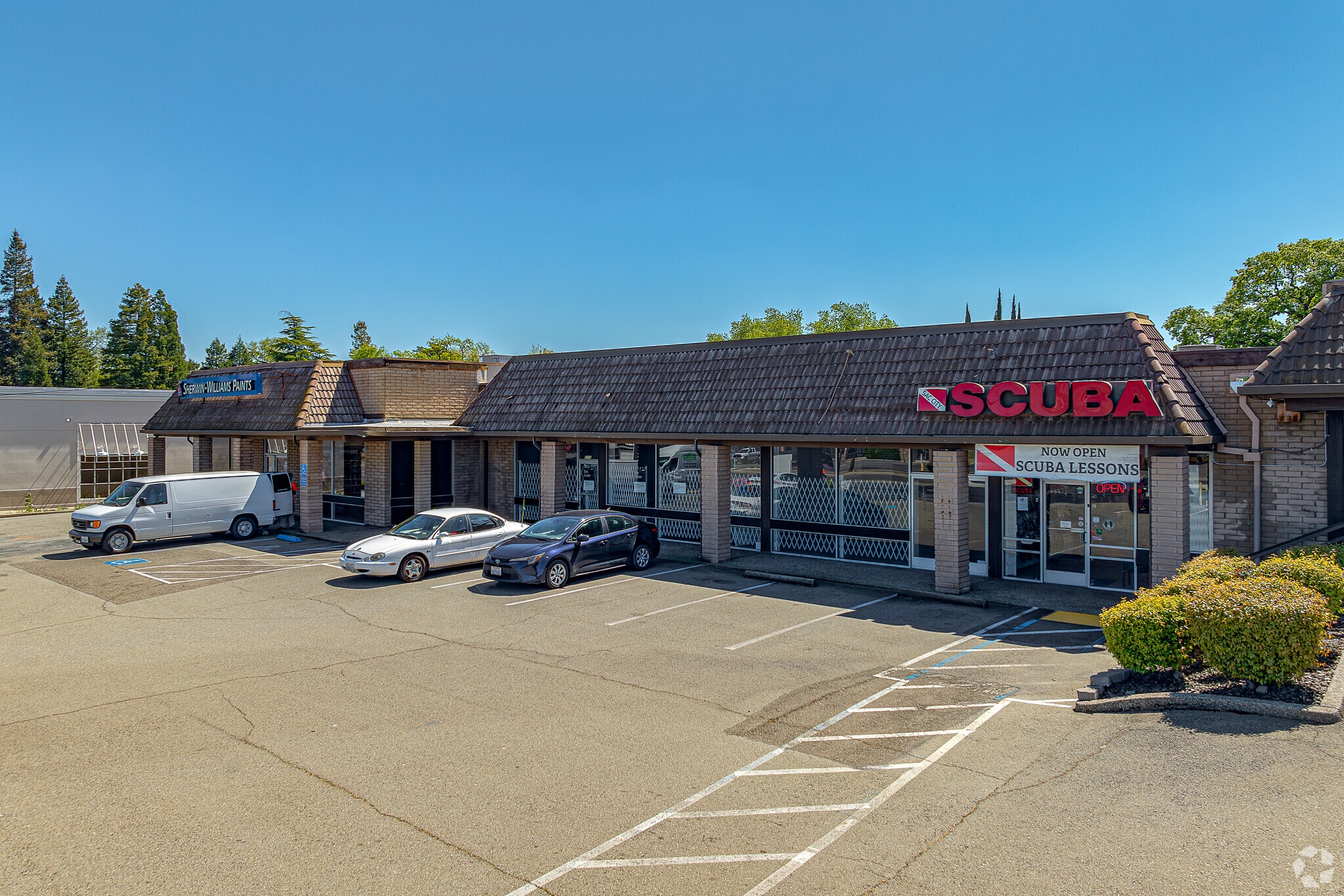 5112-5122 Madison Ave, Sacramento, CA for lease Primary Photo- Image 1 of 14