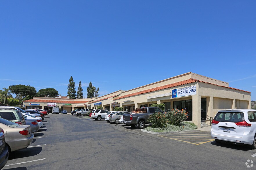 6992-6994 El Camino Real, Carlsbad, CA à louer - Photo du bâtiment - Image 2 de 8