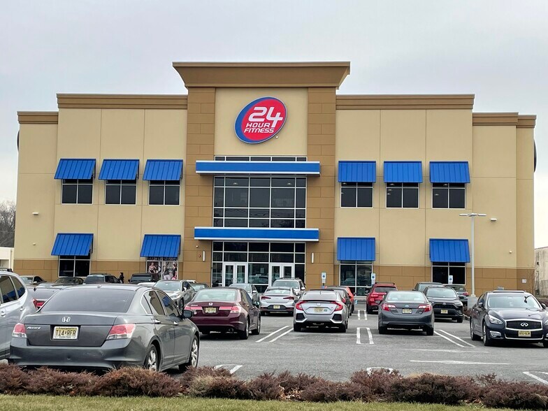 2450 US Highway 22, Kenilworth, NJ à vendre - Photo du bâtiment - Image 2 de 2