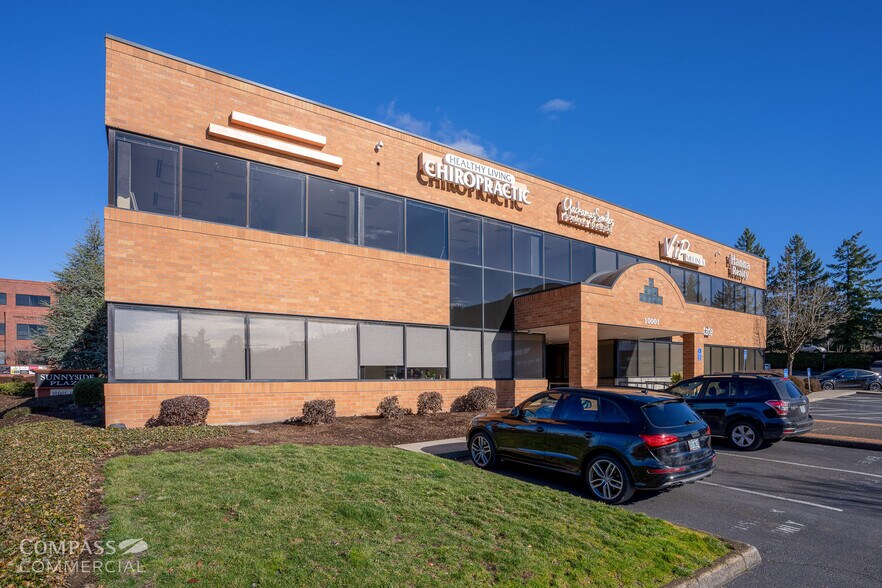 10001-10117 SE Sunnyside Rd, Clackamas, OR à louer - Photo du bâtiment - Image 3 de 20