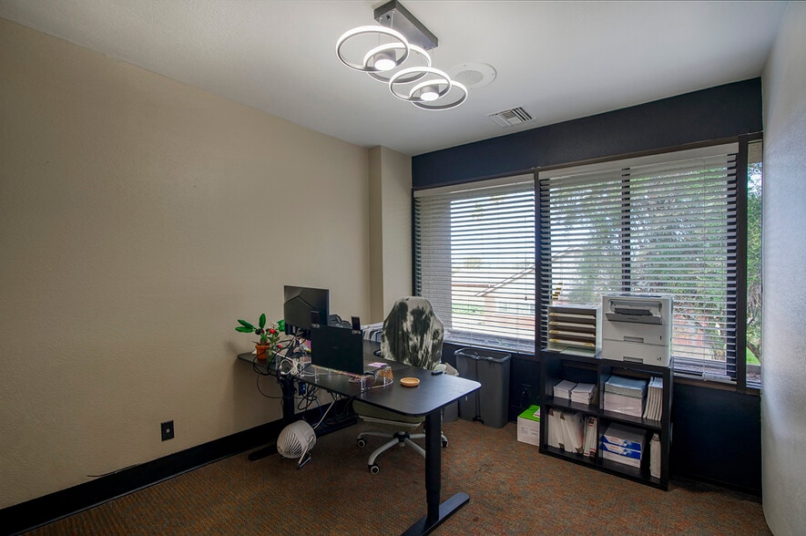 606 N Stapley Dr, Mesa, AZ for sale - Building Photo - Image 3 of 24