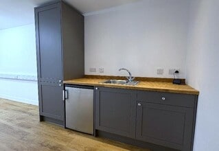 53 Fore St, Bovey Tracey for lease Interior Photo- Image 2 of 4