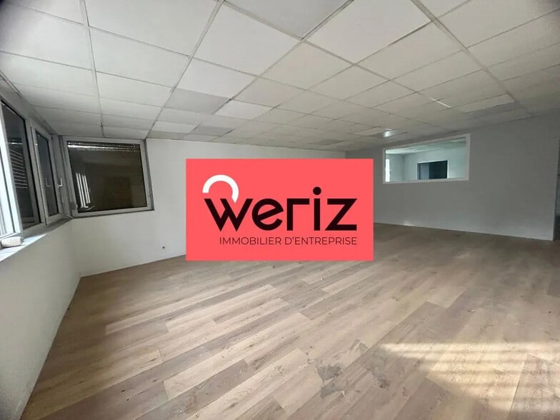 Industrial in Marseille for lease - Interior Photo - Image 3 of 5