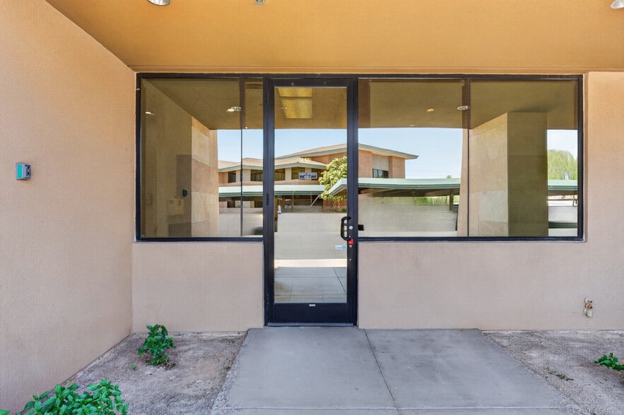 15810 S 45th St, Phoenix, AZ for sale - Building Photo - Image 3 of 22